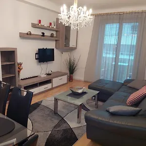 Apartment 3-rooms For Up To 4 Persons Near To Prater, Wien
