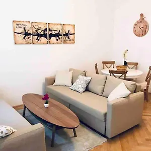 Apartment Luxury New Center -2., Wien